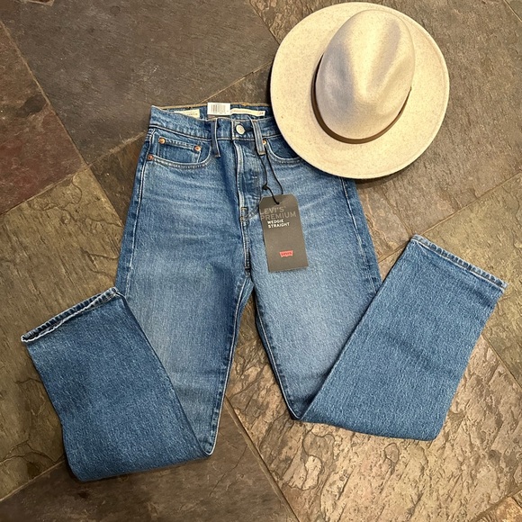 Levi's Denim - Brand New Levi Wedgie Straight 24